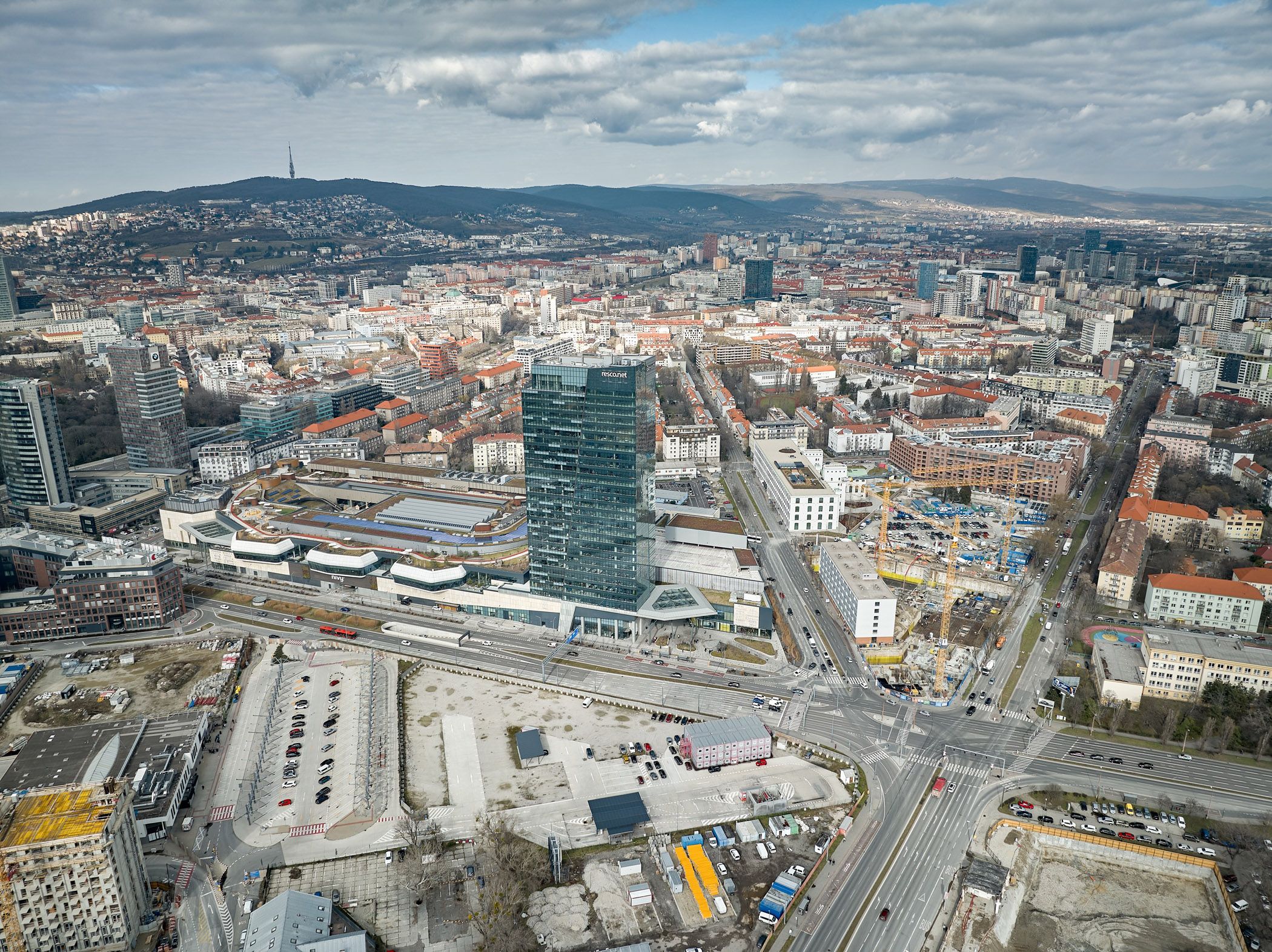 202302 Downtown Bratislava 103 1449ab0f | Hi2SKY